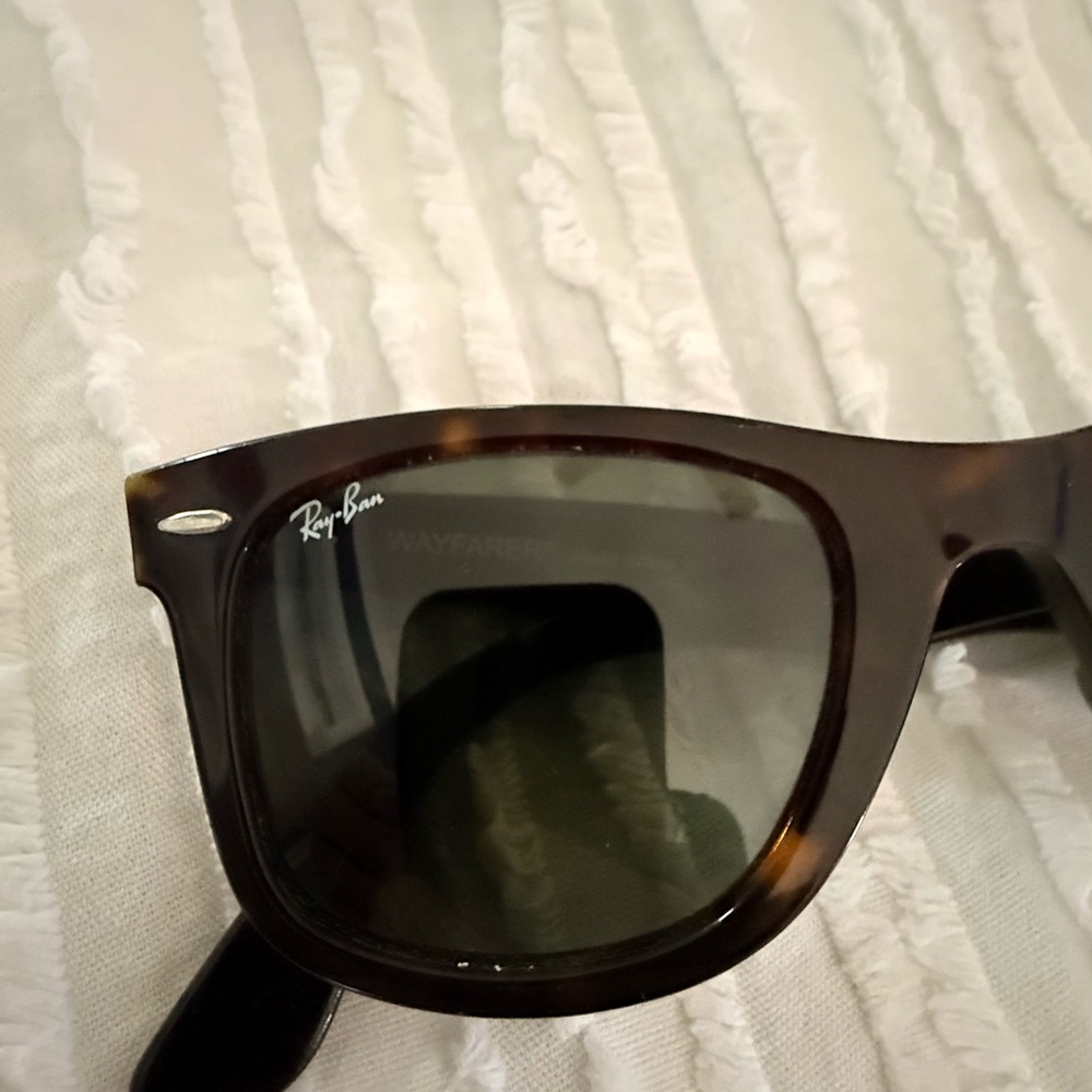 Ray-Ban Tortoise Shell Sunglasses - Picture 2 of 4